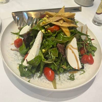 To Kati Allo salad